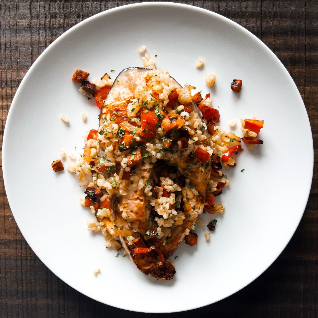 Salmón con arroz y verduras