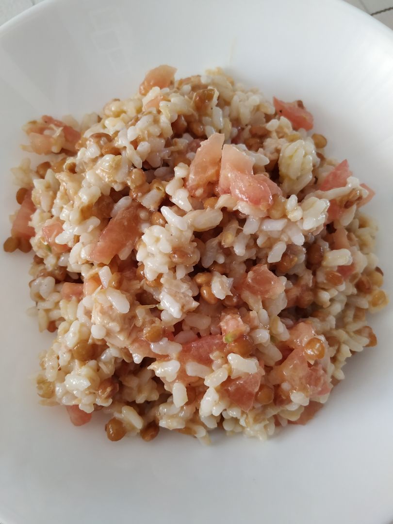 Ensalada de arroz y lentejas 🍚 Ensalada de arroz y lentejas 🍚