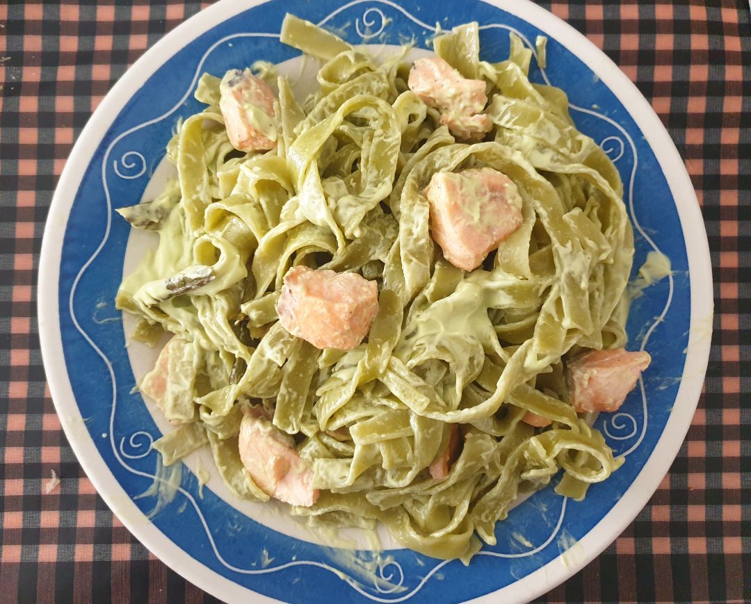 馃崫Espaguetis con salm贸n y mayonesa de aguacate馃 馃崫Espaguetis con salm贸n y mayonesa de aguacate馃