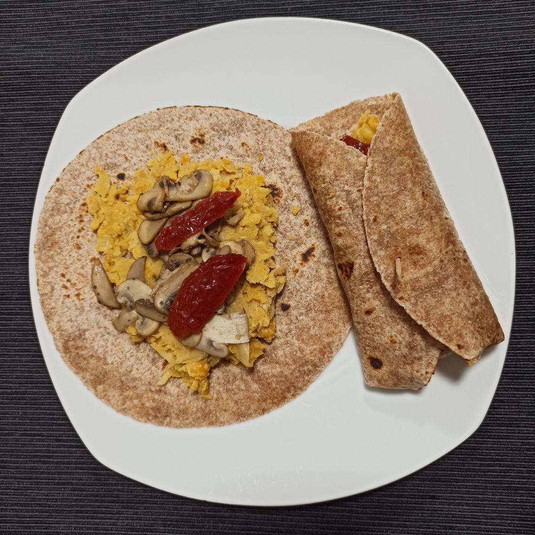 Fajitas de garbanzos, champis y tomate seco Fajitas de garbanzos, champis y tomate seco