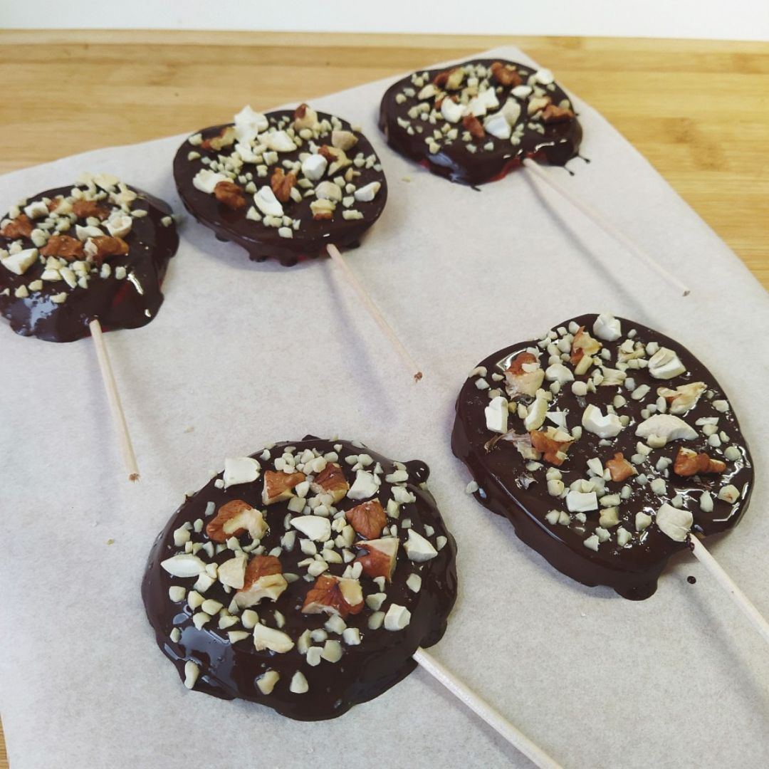 Piruletas de manzana 🍎 y 🍫 Paso 1