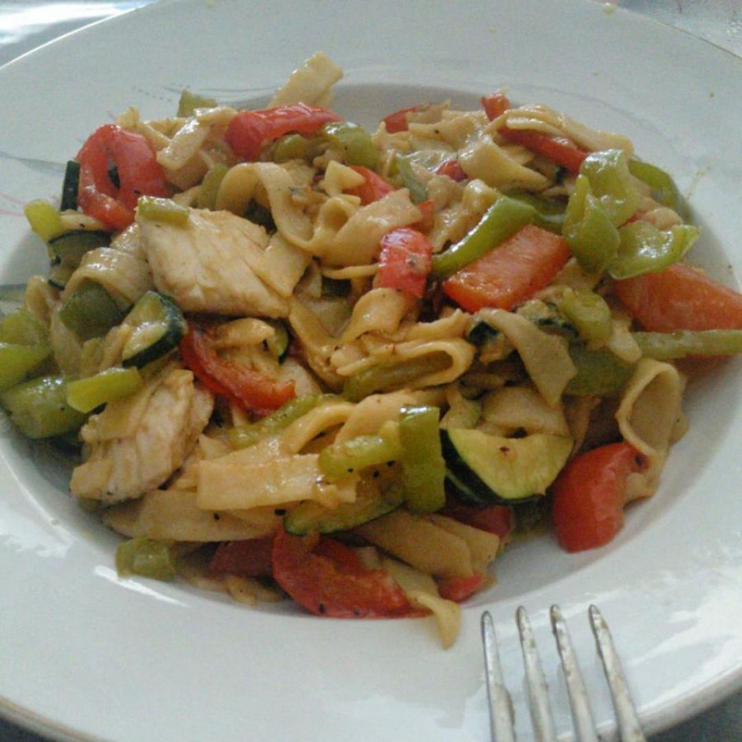Tallarines al wok Tallarines al wok