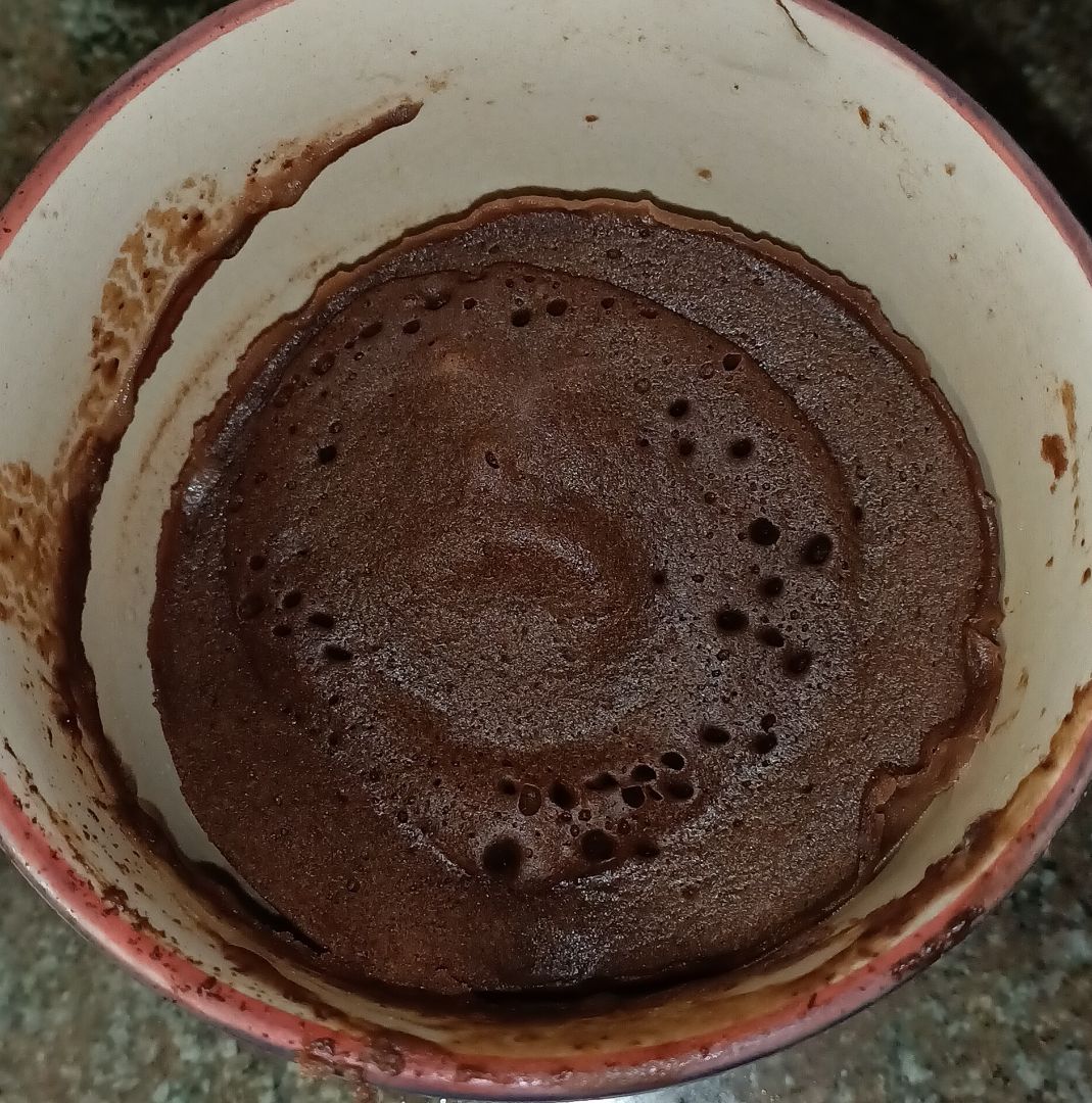 Brownie de cacao puro al microondas