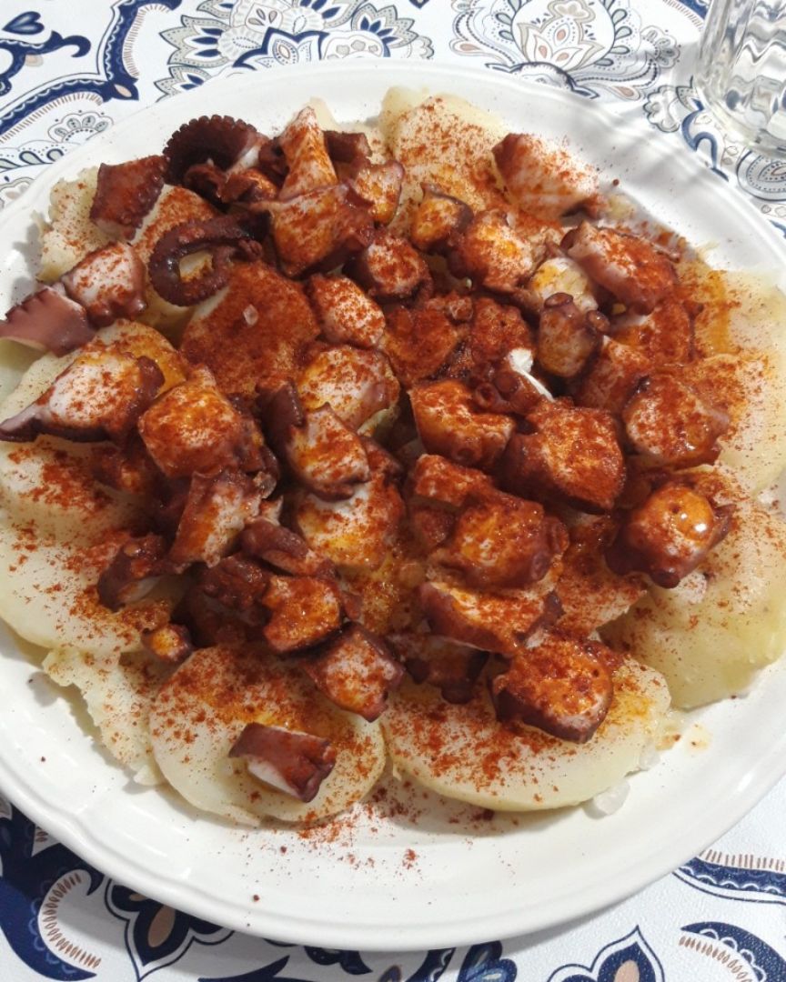 Pulpo a la gallega 馃悪 Pulpo a la gallega 馃悪