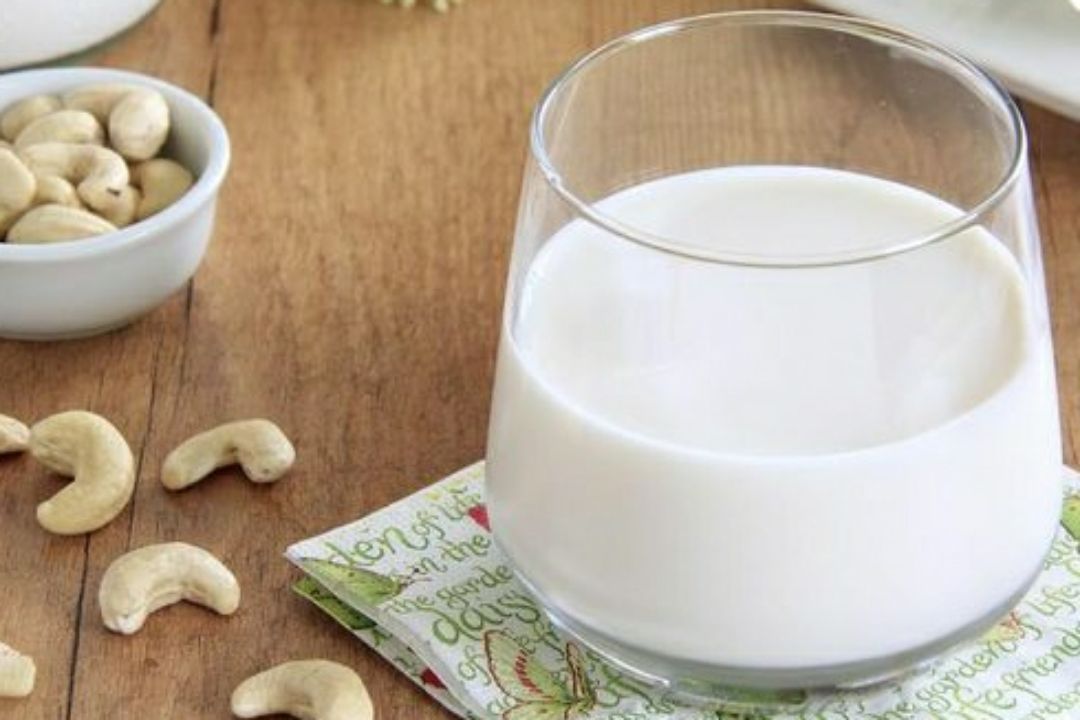 Leche de anacardos. Leche de anacardos.
