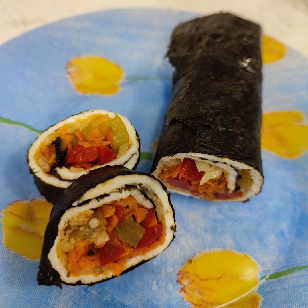 Falso sushi de tortilla y verduras Falso sushi de tortilla y verduras
