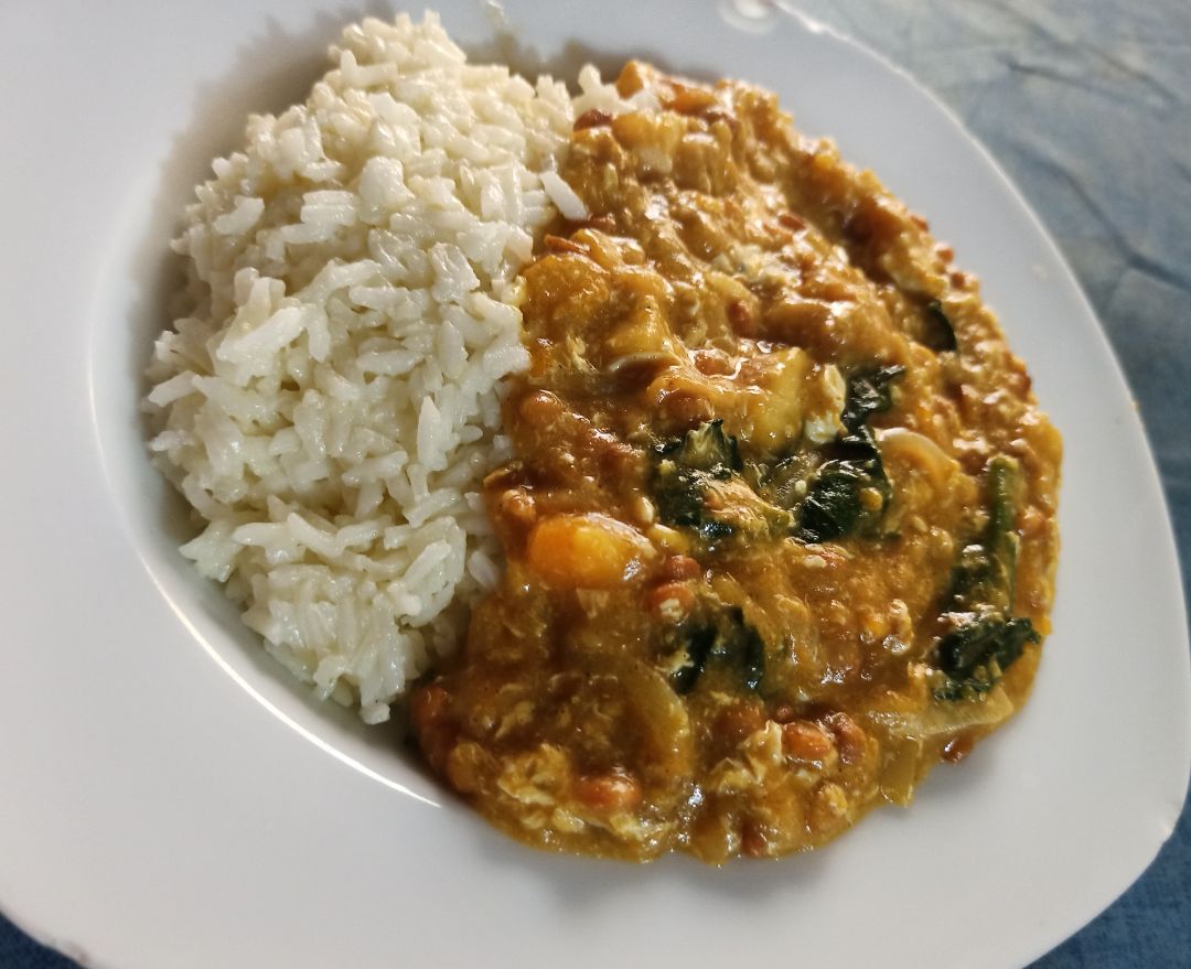 Curry de huevo Curry de huevo