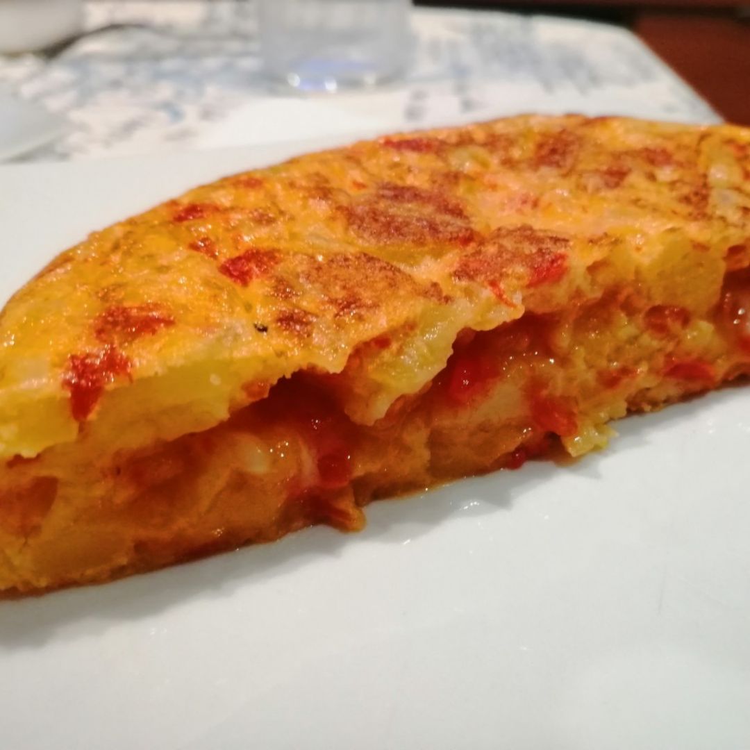 Tortilla de piquillos Tortilla de piquillos
