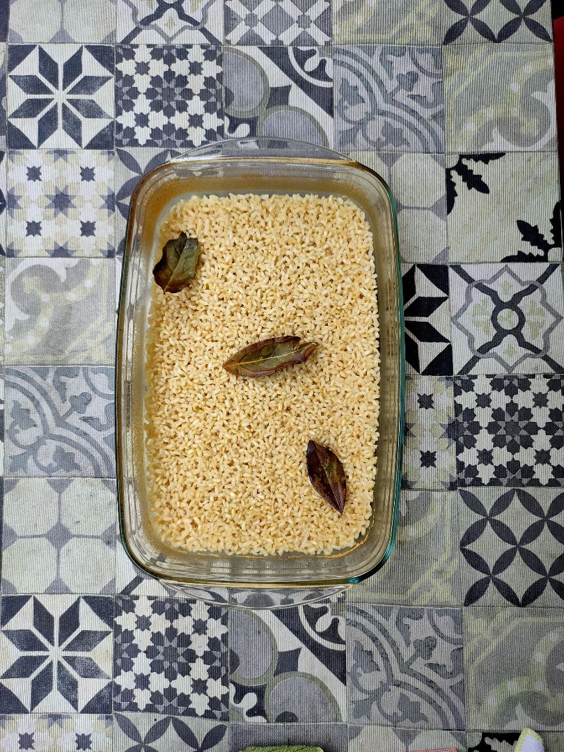 Arroz integral al horno (caldo y laurel) Paso 3 Arroz integral al horno (caldo y laurel) Paso 3
