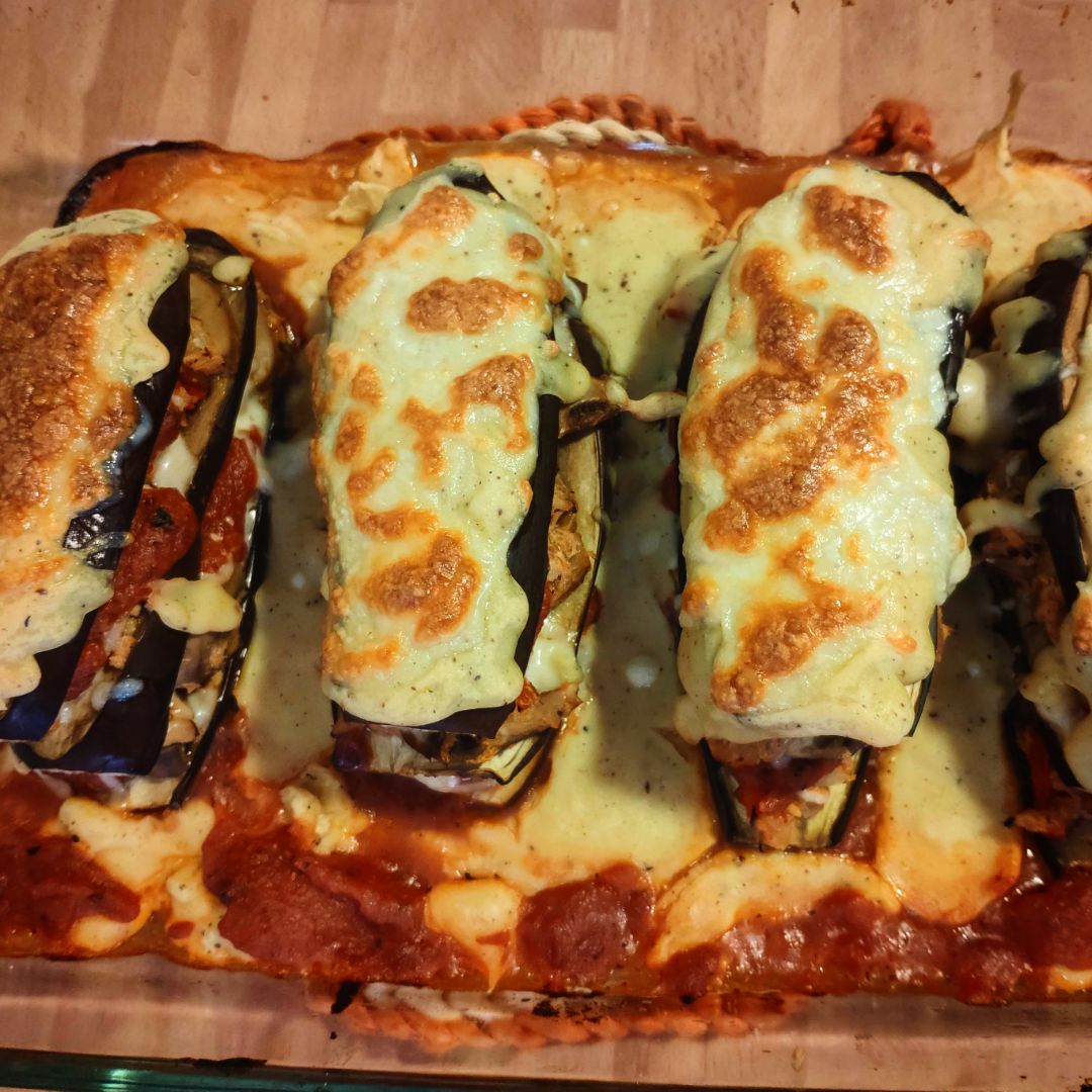 MOUSSAKA DE ATÚN CON BECHAMEL DE GARBANZOS Paso 2 MOUSSAKA DE ATÚN CON BECHAMEL DE GARBANZOS Paso 2