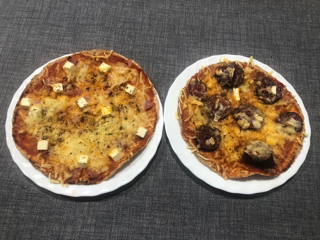 Pizzas con base de tortillas integrales