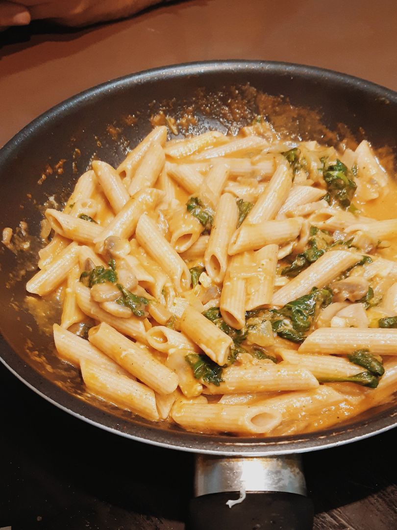 Macarrones con champiñones y espinacas 🍄 Macarrones con champiñones y espinacas 🍄