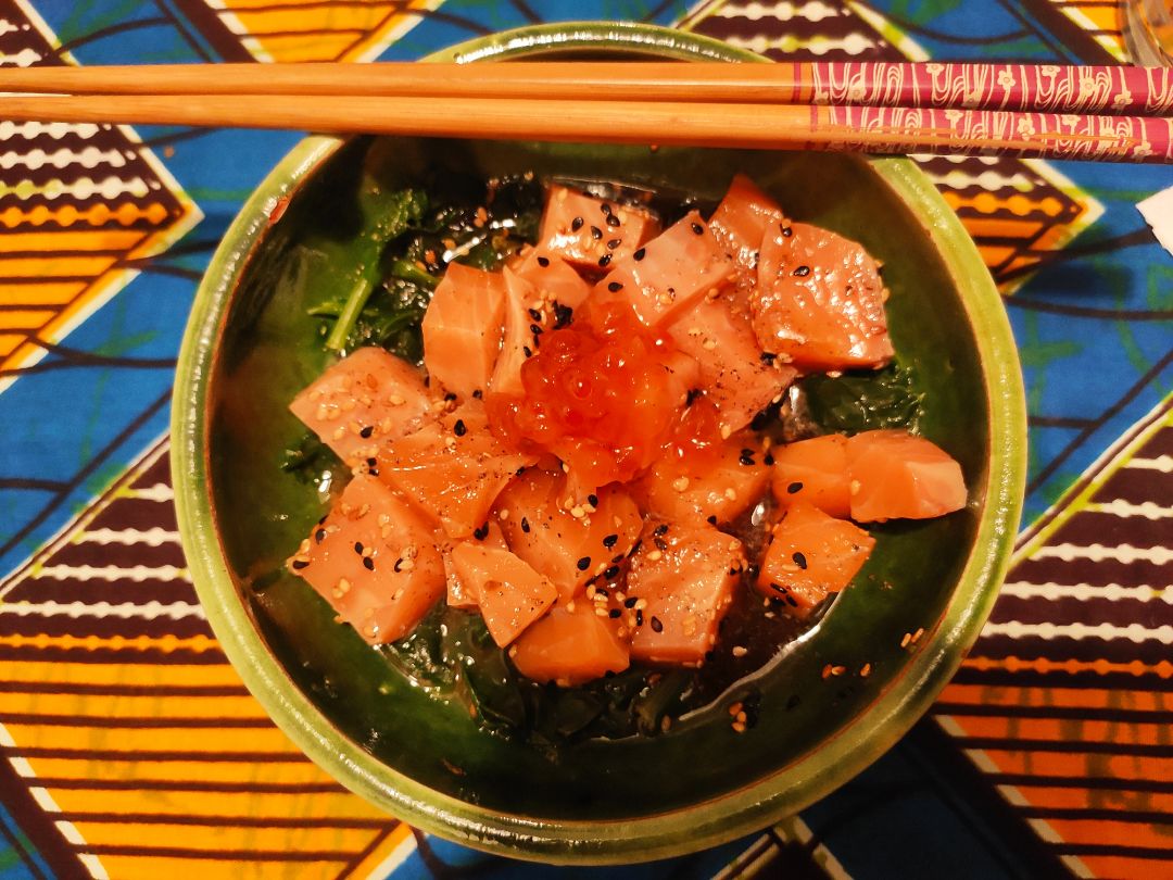 Poke  Bowl con huevas de salmón 🥣