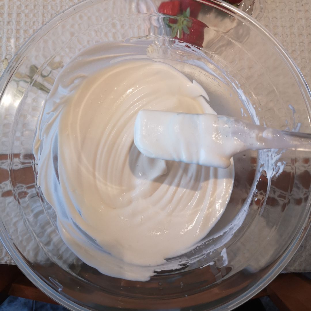 Polos de frutos rojos y nata Paso 0 Polos de frutos rojos y nata Paso 0