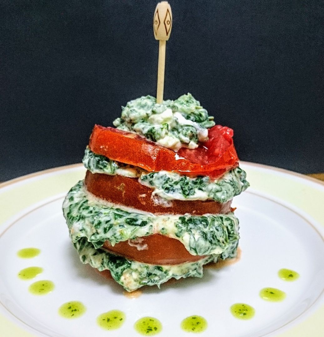 Tomate con espinaca y queso crema Tomate con espinaca y queso crema
