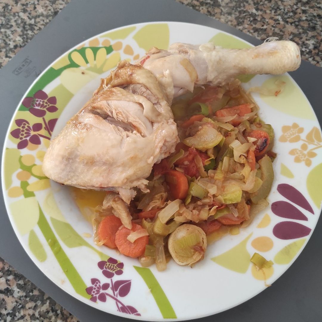 Pollo con verduras Pollo con verduras