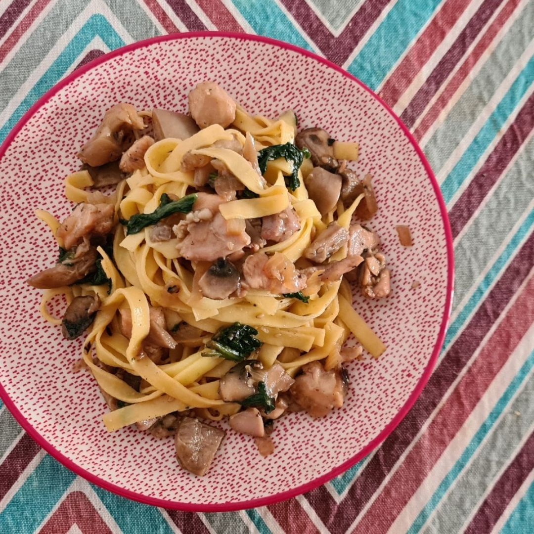 Pasta estilo asiático Pasta estilo asiático