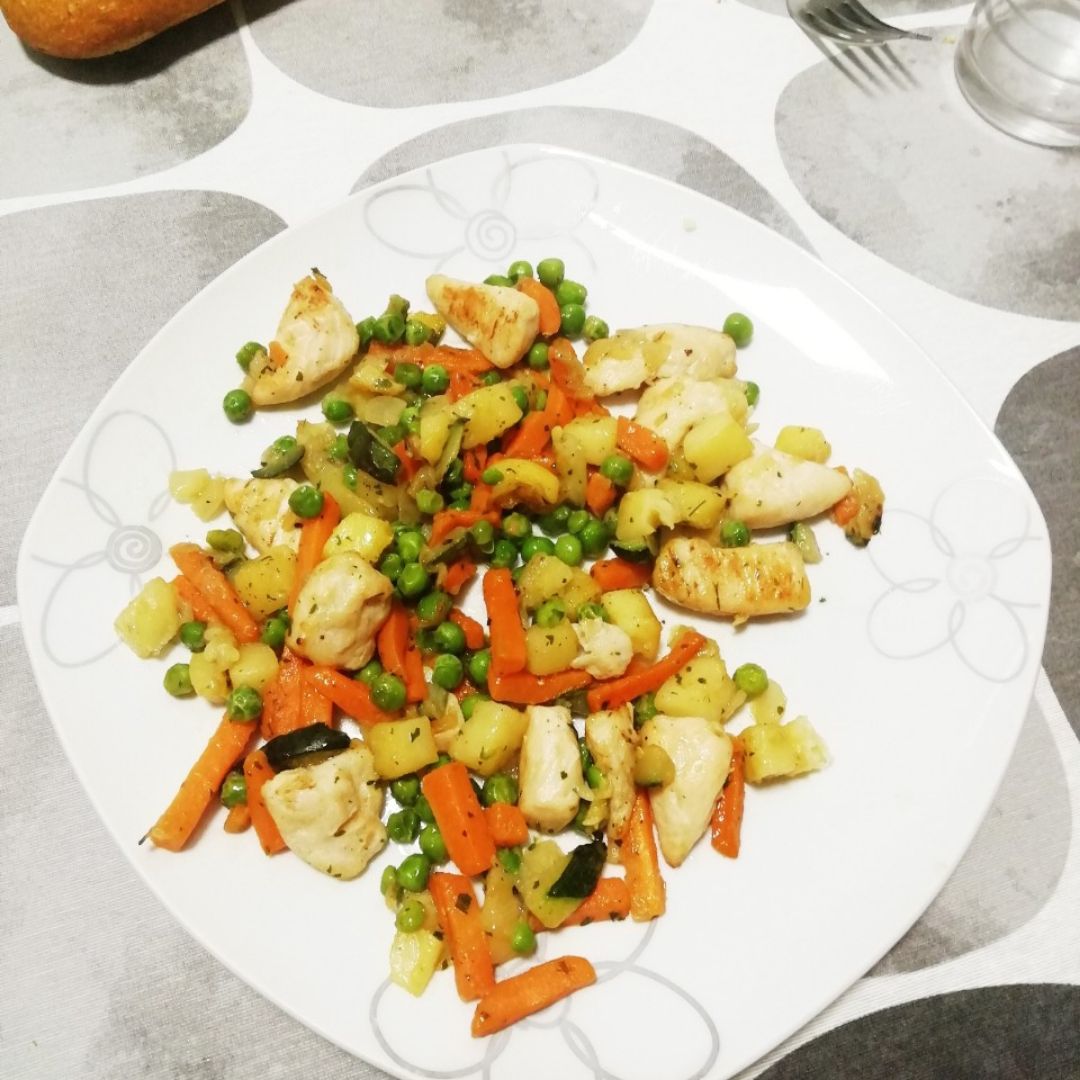 Pollo con verduras Pollo con verduras