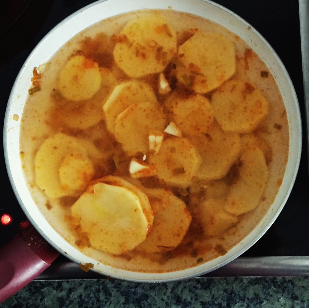 Ajo de patatas Paso 4 Ajo de patatas Paso 4
