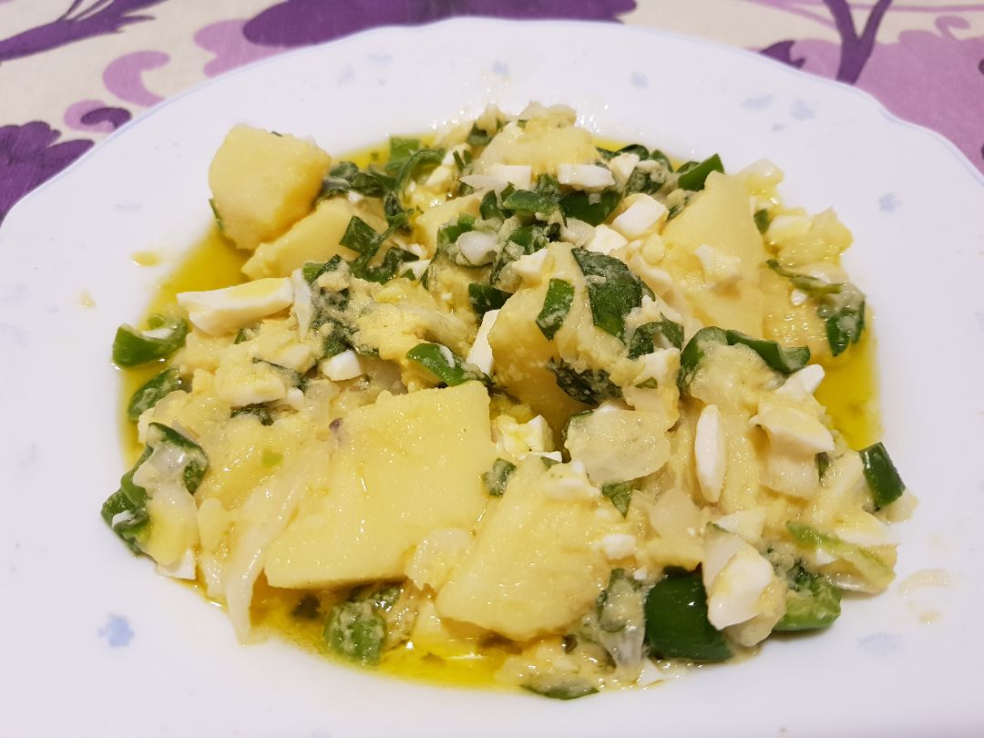 Papas aliñás Papas aliñás
