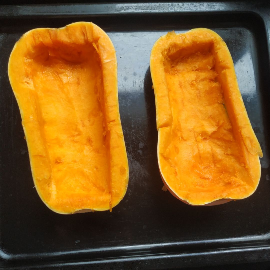 Calabaza rellena de queso y nueces Paso 0 Calabaza rellena de queso y nueces Paso 0