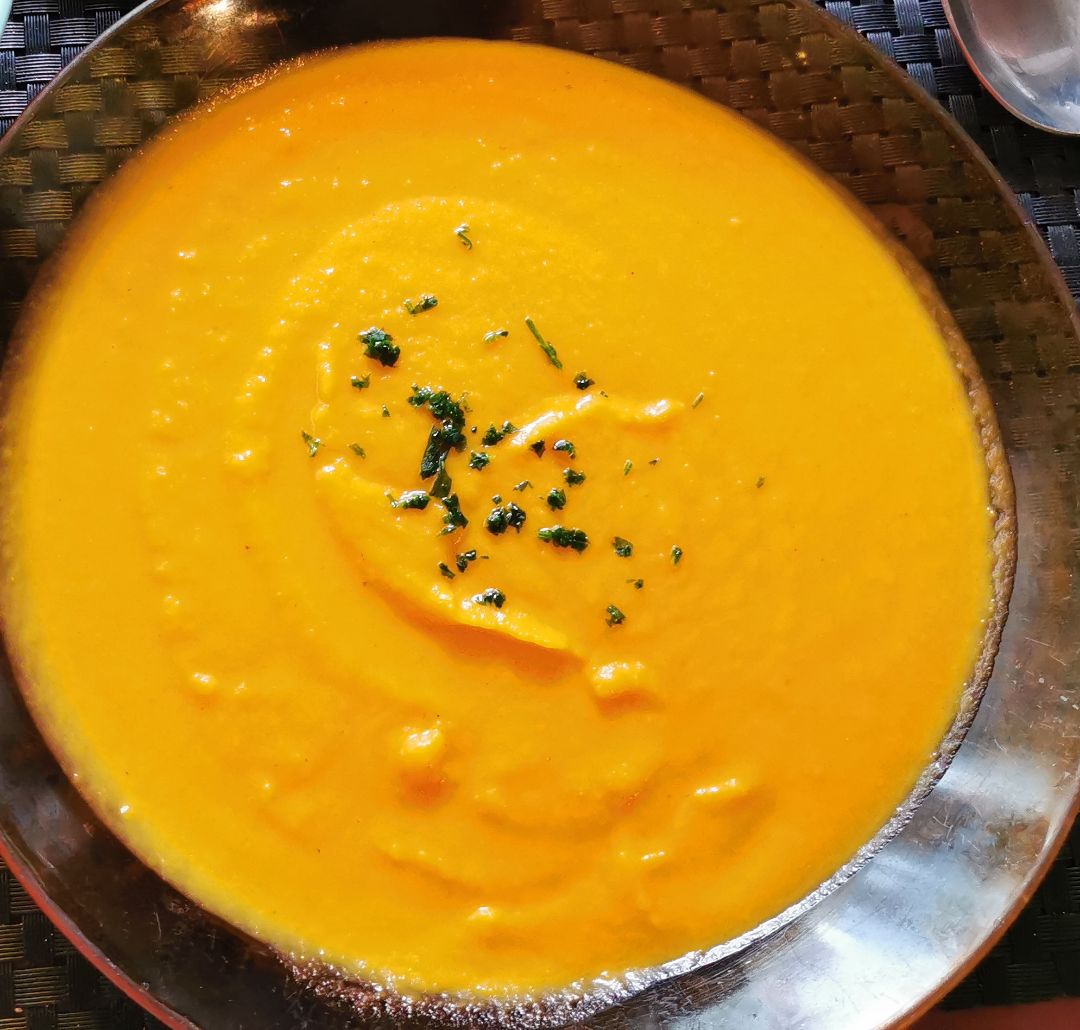 Crema de calabaza, batata y zanahoria con cúrcuma Crema de calabaza, batata y zanahoria con cúrcuma