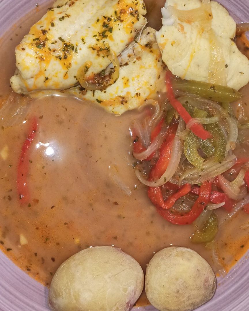 Merluza (encebollado) Merluza (encebollado)