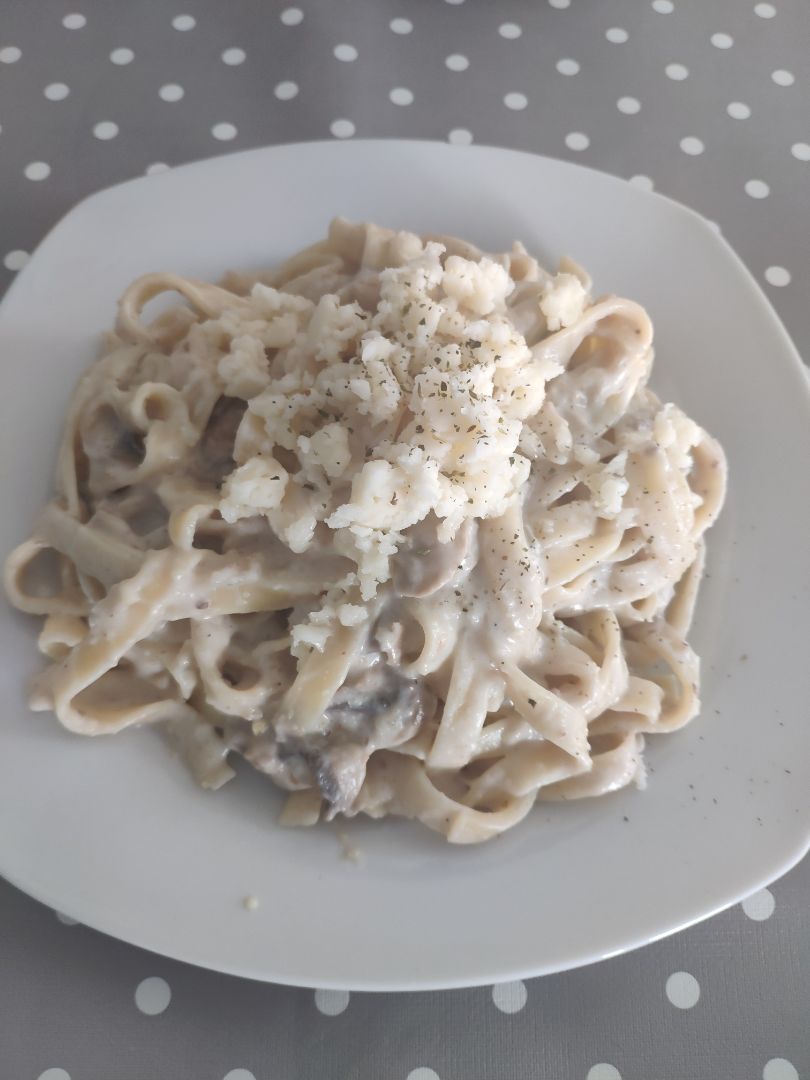 Espaguetis con salsa de castañas y champiñones Espaguetis con salsa de castañas y champiñones