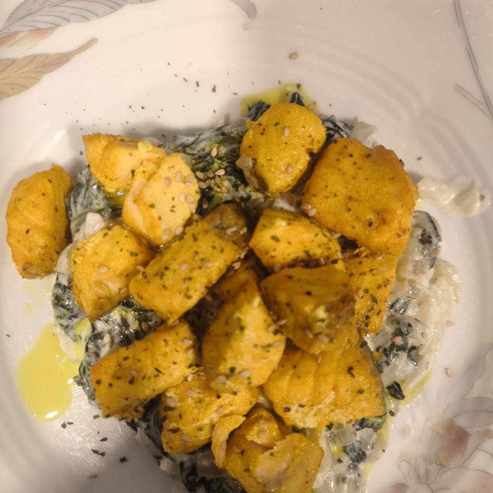 Salmón con salsaverdura Salmón con salsaverdura