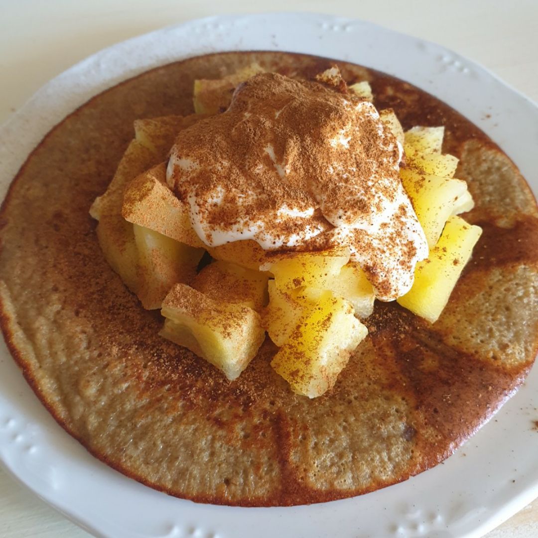 Tortitas de avena con manzana asada