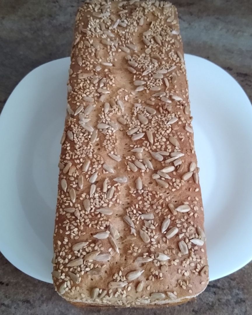 Pan de molde semi integral con masa madre Pan de molde semi integral con masa madre