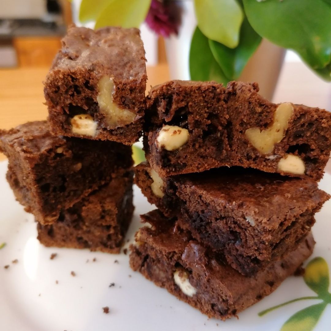 Brownie con nueces. Brownie con nueces.