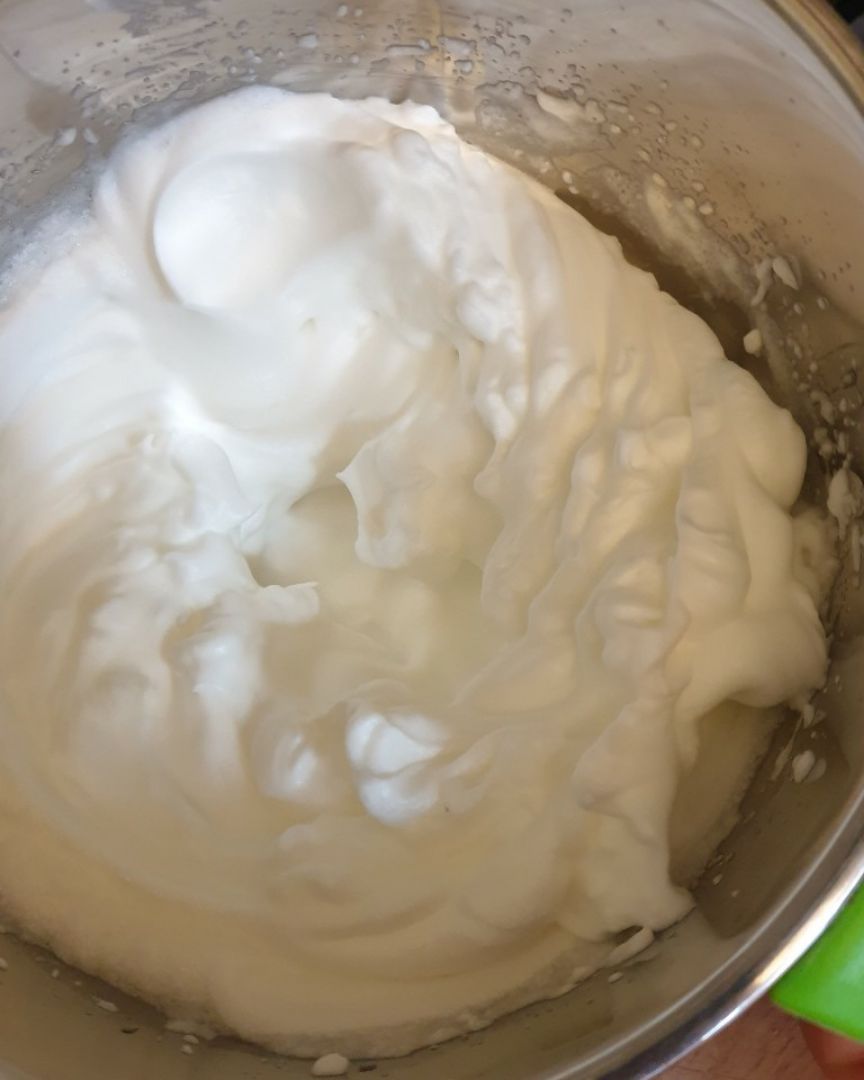 Bizcocho de caqui y crema de cacahuete fit 🥧🥜 Paso 0