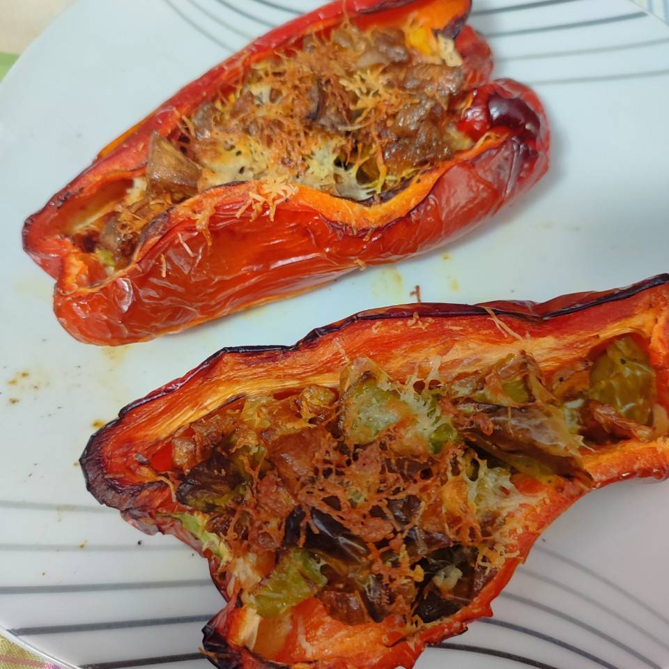 Pimientos rellenos de tortilla🫑🥔🍳 Pimientos rellenos de tortilla🫑🥔🍳