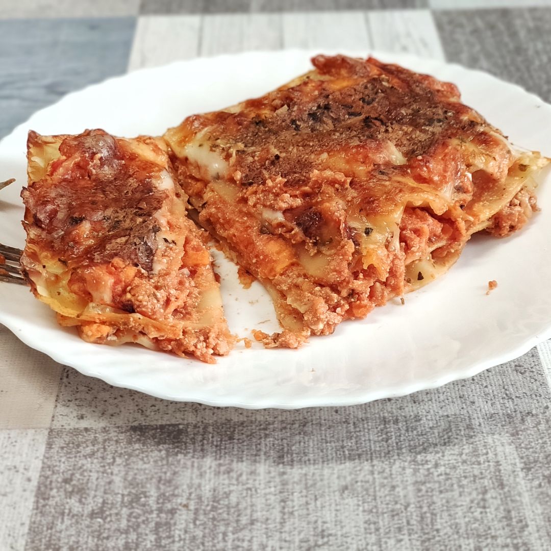 Lasaña de pollo y almendras con salsa de boniato y ricotta Lasaña de pollo y almendras con salsa de boniato y ricotta