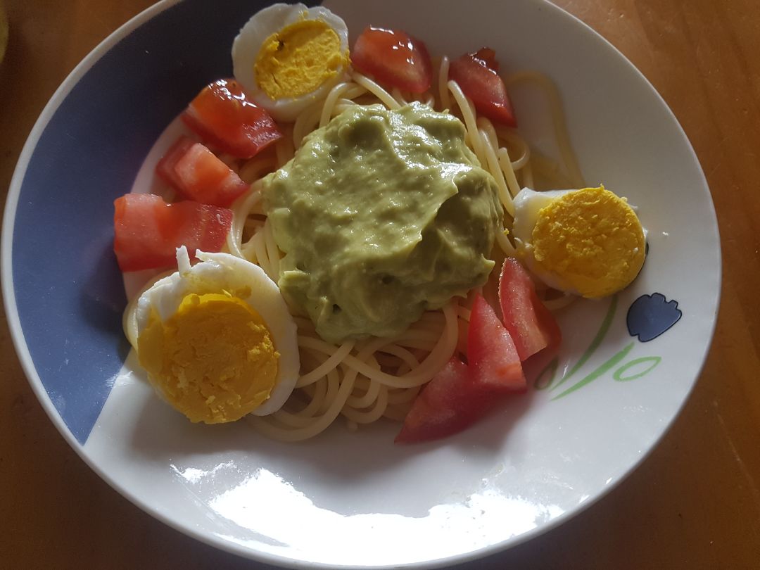 Pasta con salsa de aguacate Pasta con salsa de aguacate