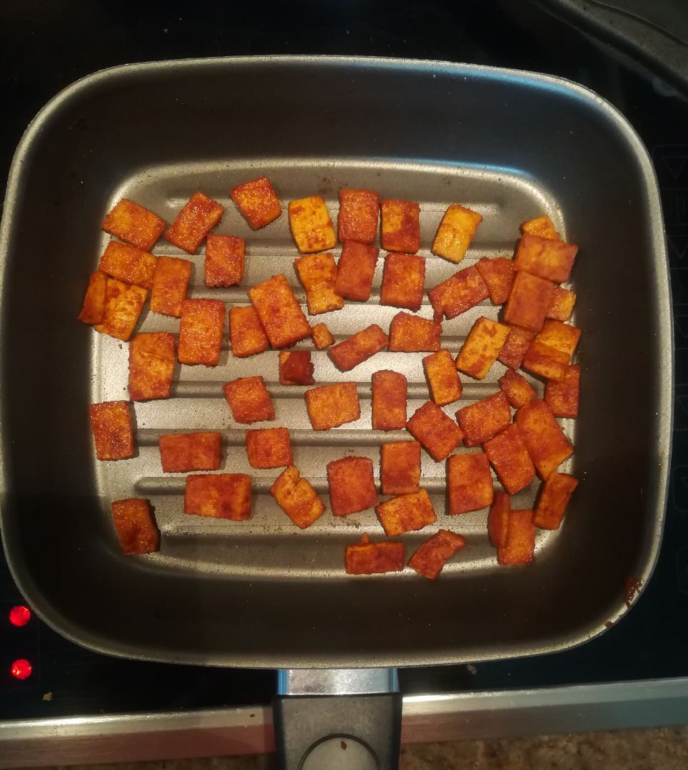 Espaguetis con salsa de yogur, tofu, cebolla y champiñones.🍝 Paso 2 Espaguetis con salsa de yogur, tofu, cebolla y champiñones.🍝 Paso 2