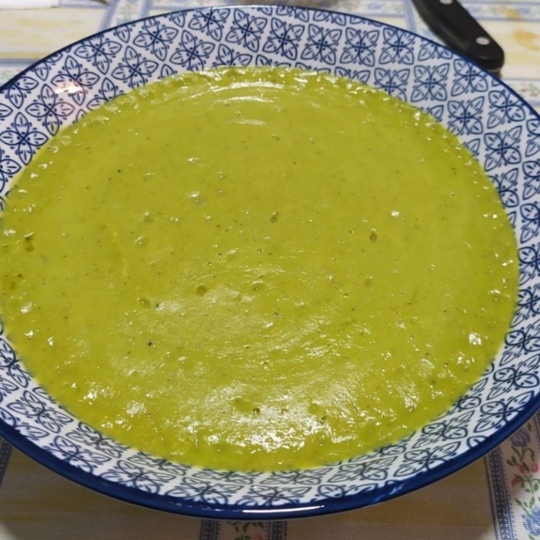 Crema de calabacín, patata y puerro Crema de calabacín, patata y puerro
