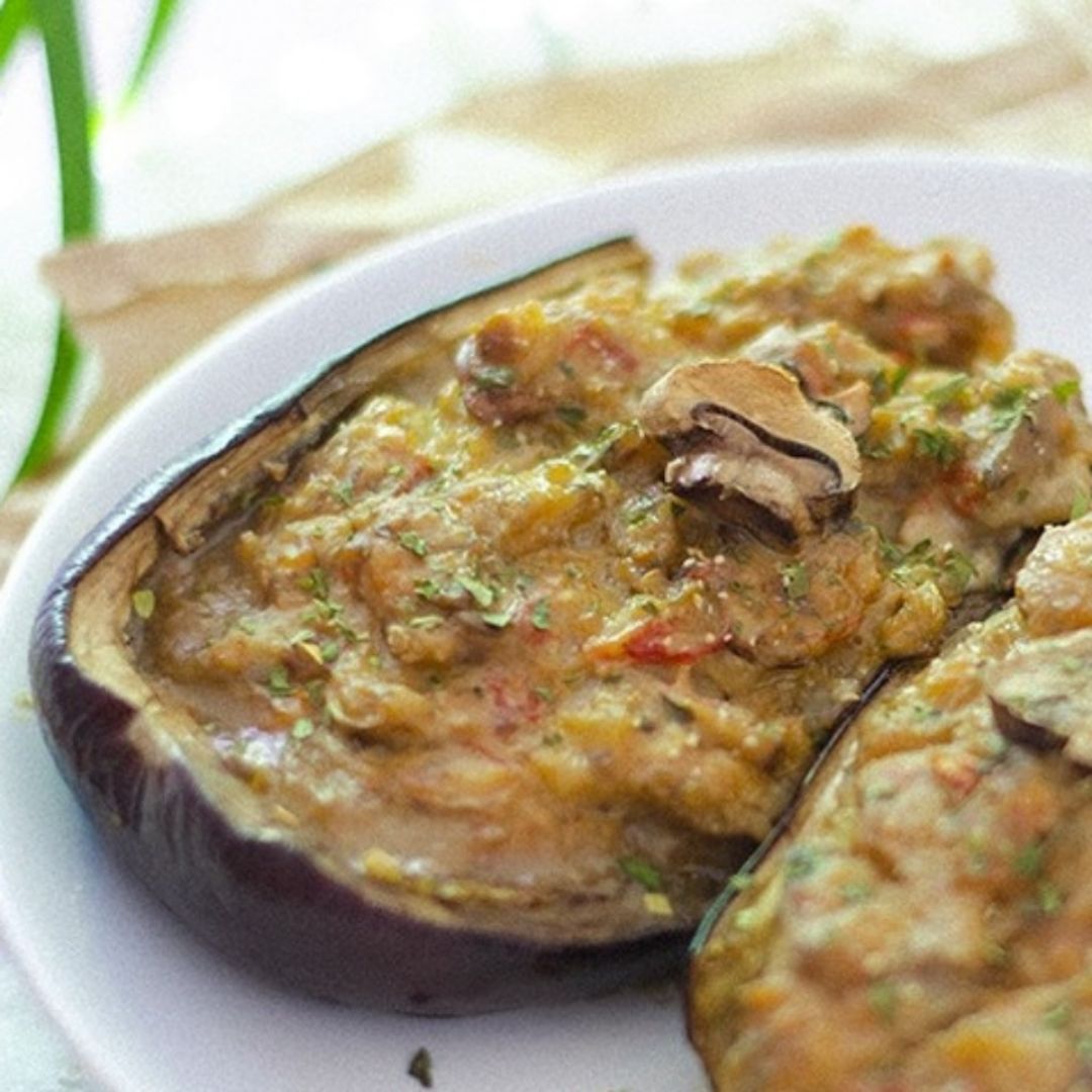 Berenjena rellena vegetal