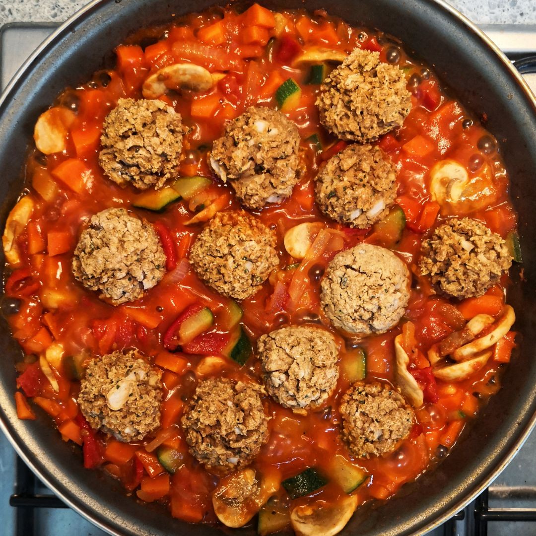 Albóndigas de soja texturizada con pisto Albóndigas de soja texturizada con pisto