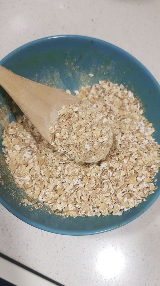 Pizza con base de avena Paso 1