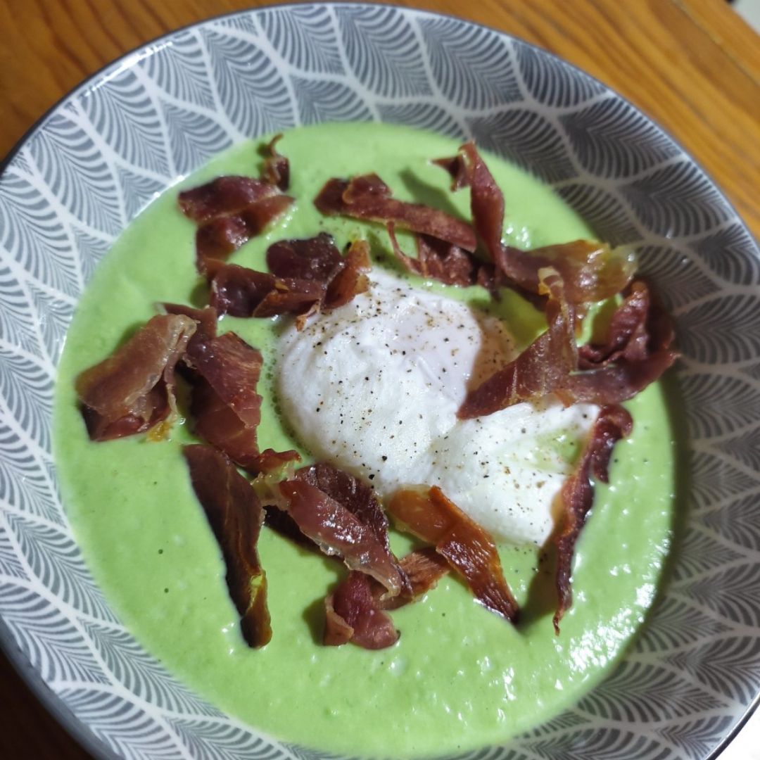 Crema de guisantes con huevo poché Paso 4 Crema de guisantes con huevo poché Paso 4