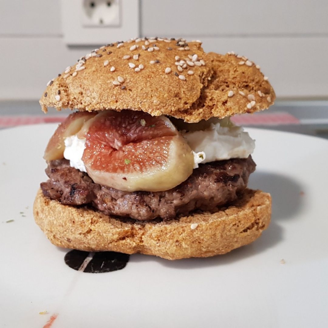 Hamburguesa con pan integral de 🎃 Hamburguesa con pan integral de 🎃