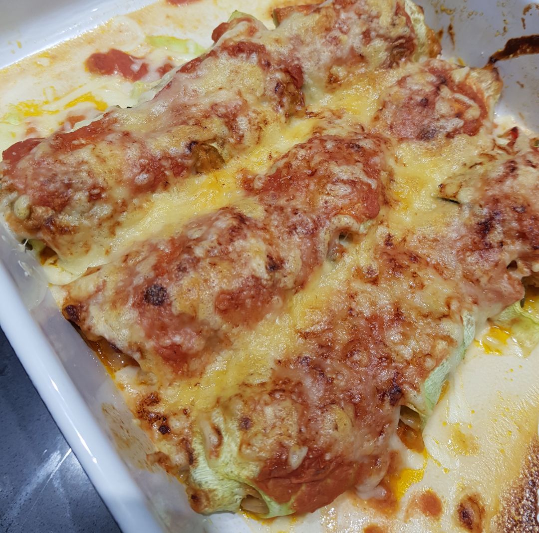 Canelones de calabacín rellenos de pisto y atún Canelones de calabacín rellenos de pisto y atún