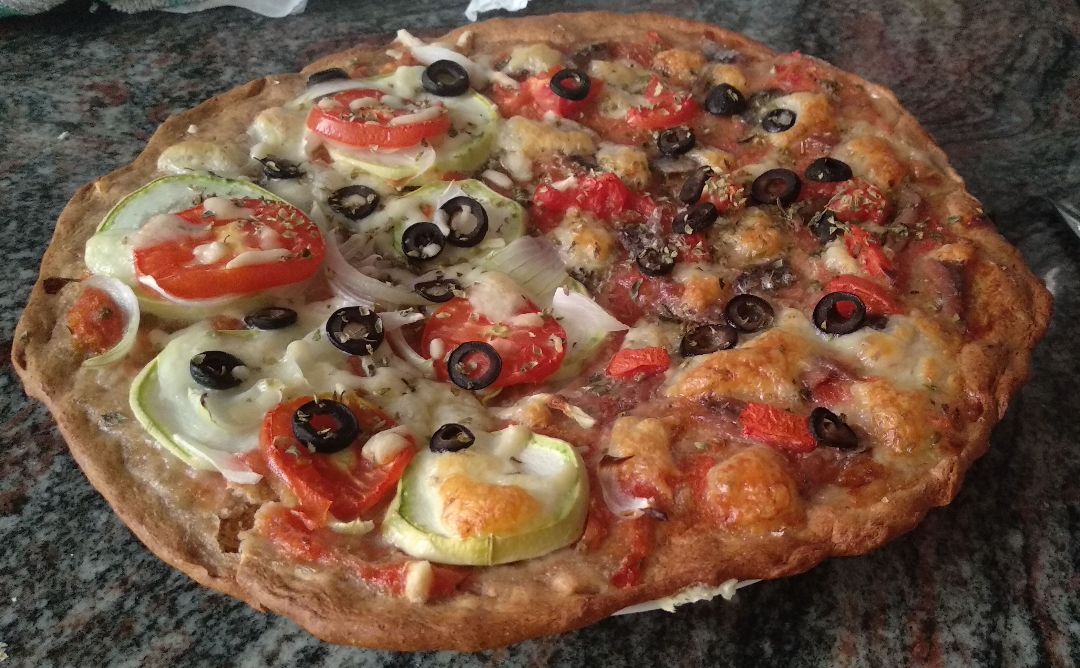 Pizza de harina integral de espelta Pizza de harina integral de espelta