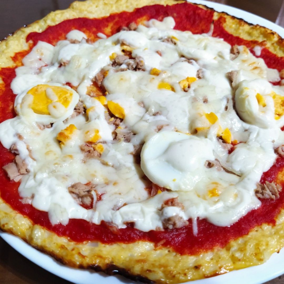 Pizza con masa de coliflor. Pizza con masa de coliflor.