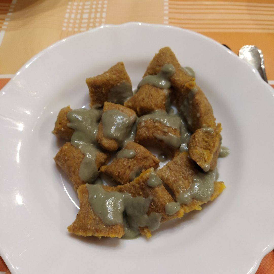 Ñoquis de calabaza con salsa de queso azul Ñoquis de calabaza con salsa de queso azul