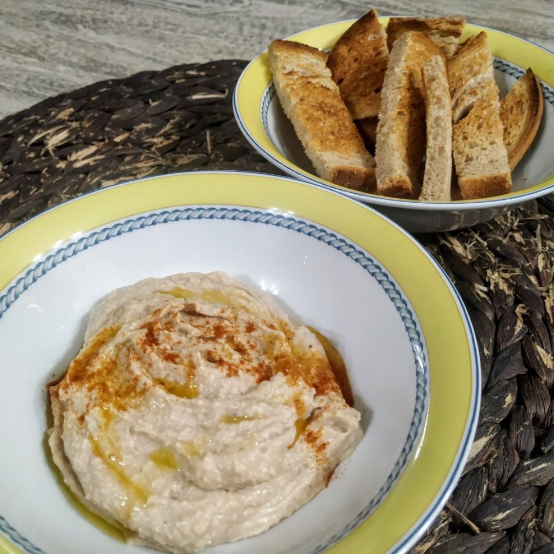 HUMMUS DE ACEITUNAS VERDES HUMMUS DE ACEITUNAS VERDES