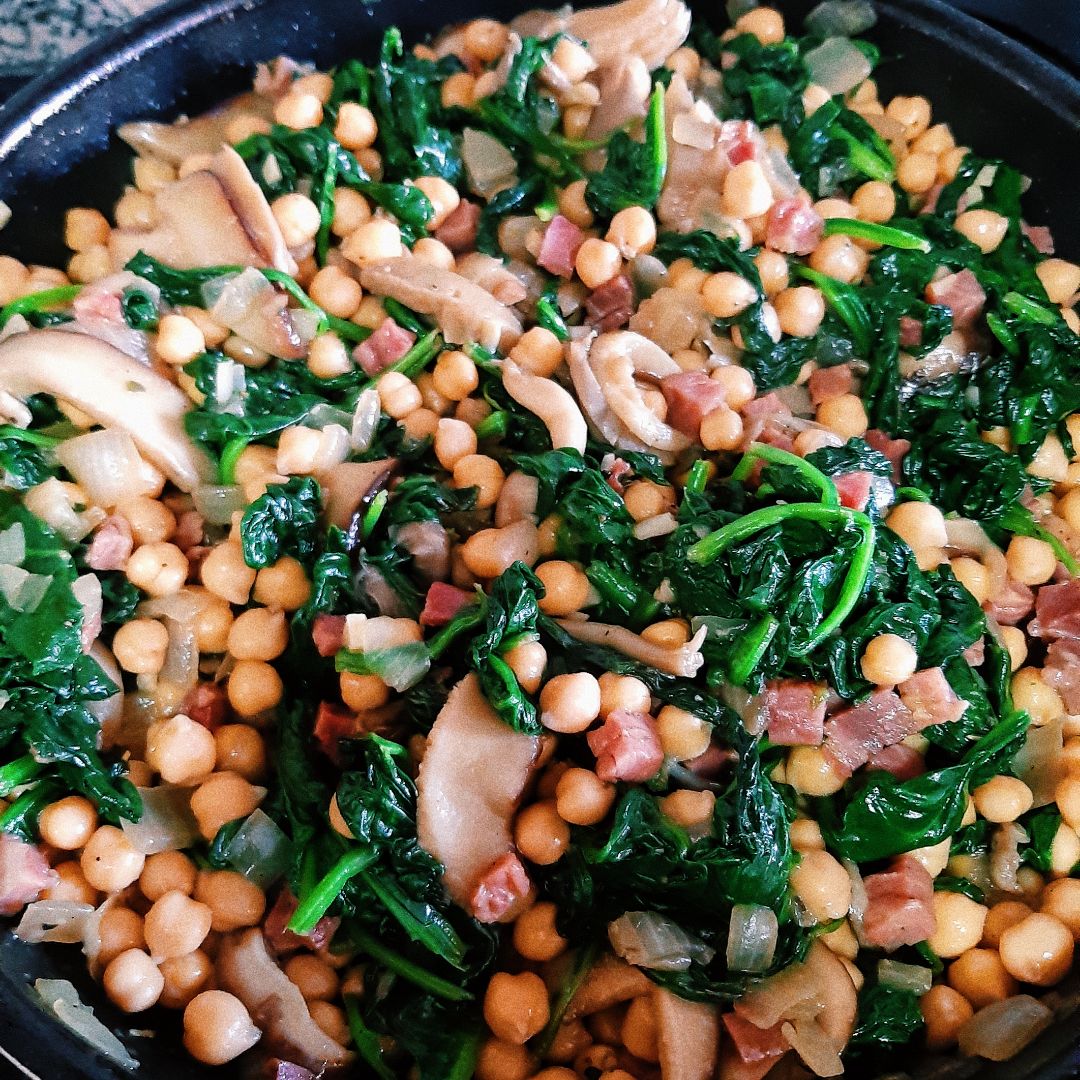 Garbanzos con espinacas y jamón Garbanzos con espinacas y jamón