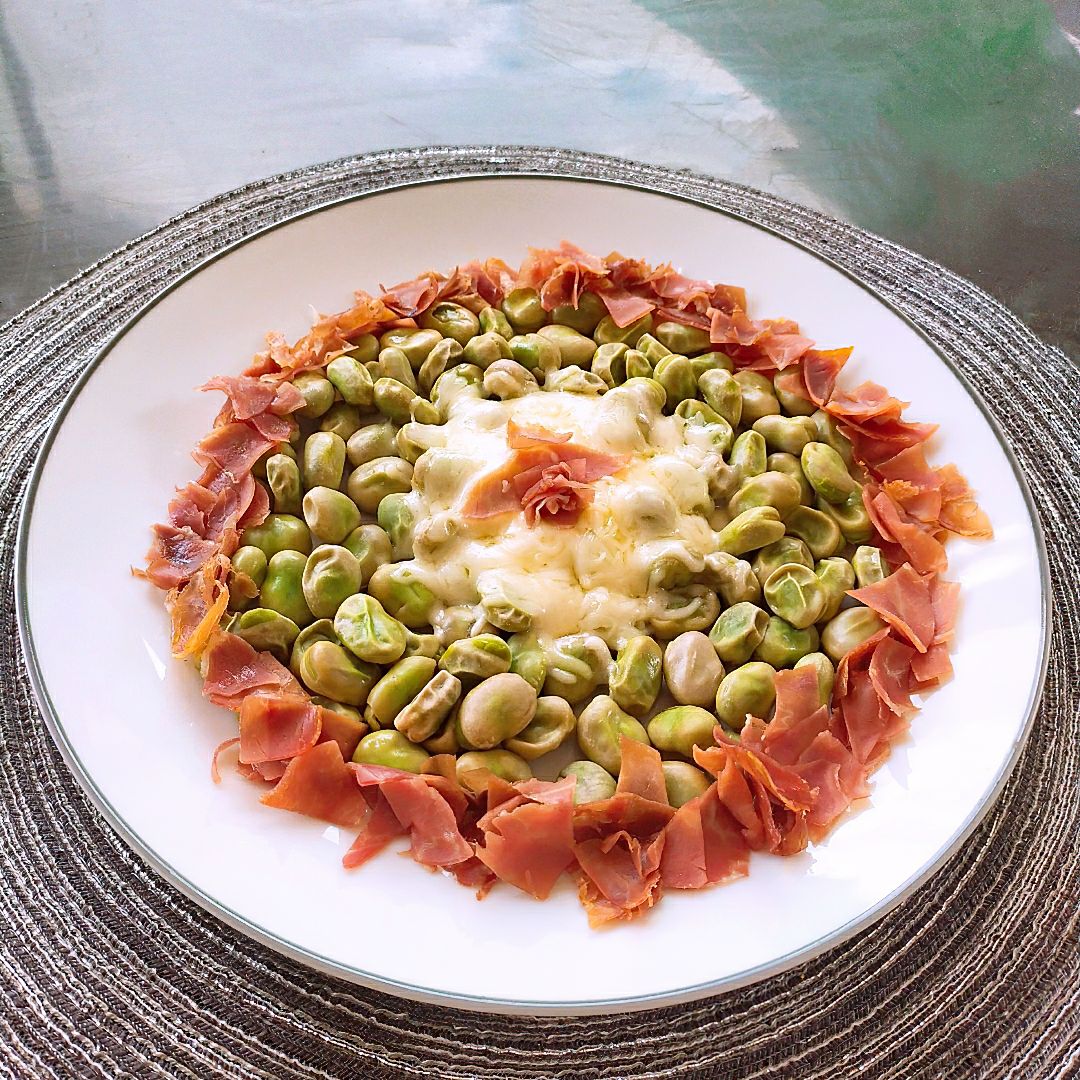 Habas con jamón Habas con jamón